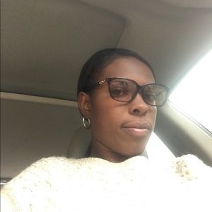 Meet your Posher, Krista